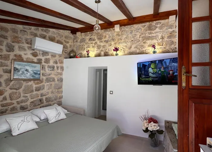 Stone By Walls, Unique View, Perfect For 2 * 두브로브니크