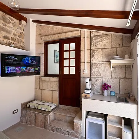 Stone By Walls, Unique View, Perfect For 2 *